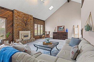 10416 W 52nd Cir, Shawnee, KS 66203 - photo 5