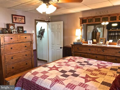 37 W Side Ave, Hagerstown, MD 21740 - photo 7