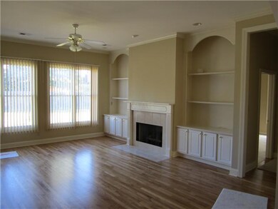 Built in book shelves!
