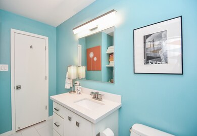 1043 W 30th St, Houston, TX 77018 - photo 7