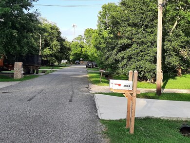 3804 Turner Dr, Houston, TX 77093 - photo 2