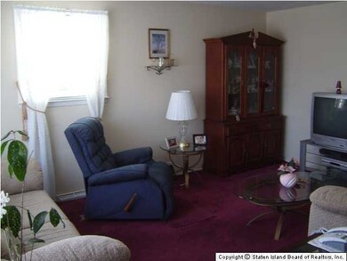 900 Targee St, Staten Island, NY 10304 - photo 4