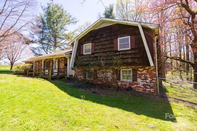 232 Kimberly Ann Dr, Hendersonville, NC 28792 - photo 5