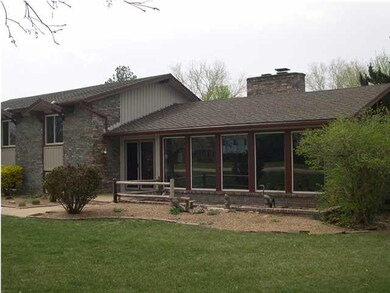 New Exterior Paint * Newer High Impact Roof!