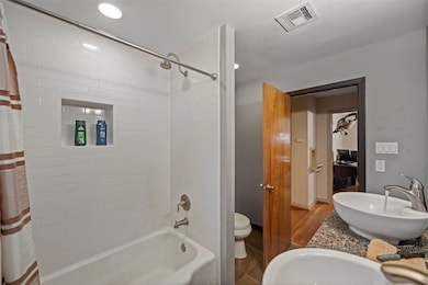 1414 Monarch Oaks St, Houston, TX 77055 - photo 7