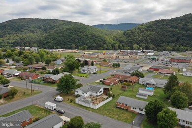 1415 Lynmar St, Keyser, WV 26726 - photo 5