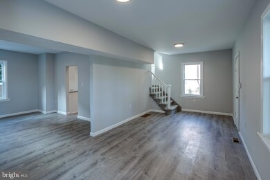 317 W Broad St, Palmyra, NJ 08065 - photo 4