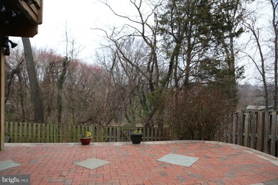 5848 Edgehill Dr, Alexandria, VA 22303 - photo 5