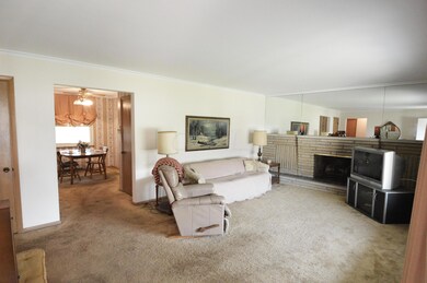 Living room 1