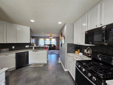 16731 Lark Bunting Ln, Conroe, TX 77385 - photo 3