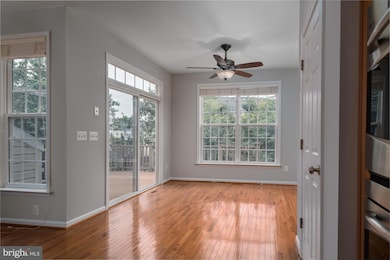 2361 Battery Hill Cir, Woodbridge, VA 22191 - photo 7