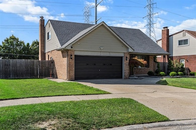 36635 Kenneth Ct, Sterling Heights, MI 48312 - photo 4