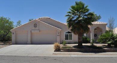 3 Car Garage