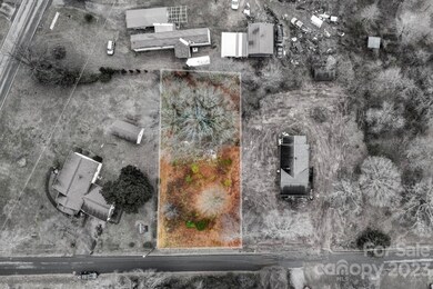 392 Preyer St, Shelby, NC 28152 - photo 3