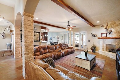 1710 Meander Rd, Granbury, TX 76049 - photo 7