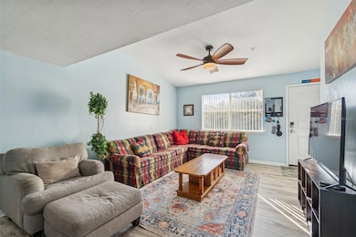 2360 SW Archer Rd unit 1010, Gainesville, FL 32608 - photo 3