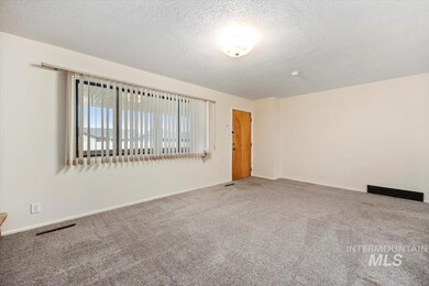 992 Wendell St, Twin Falls, ID 83301 - photo 7