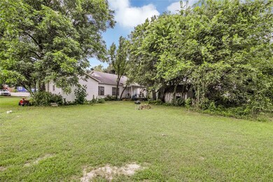 244 W Highway 199, Springtown, TX 76082 - photo 6