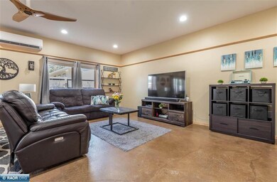 902 SW 4th St, Grand Rapids, MN 55744 - photo 4