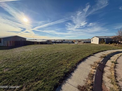 4304 Wrangler Ct, Gillette, WY 82718 - photo 4