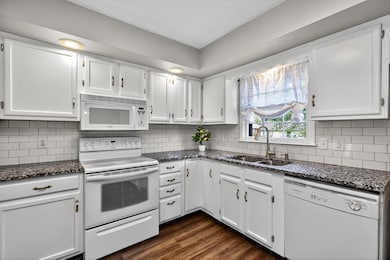 112 Queensway - Kitchen 1
