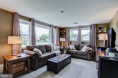 802 Center St, Pottstown, PA 19464 - photo 6