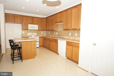 4721 Thistle Hill Dr, Aberdeen, MD 21001 - photo 3