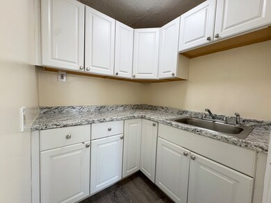 17 Main St unit 2, North Andover, MA 01845 - photo 4