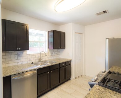 5223 Keystone St, Houston, TX 77021 - photo 5