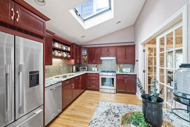14 Holland St unit 14, Newton, MA 02458 - photo 7
