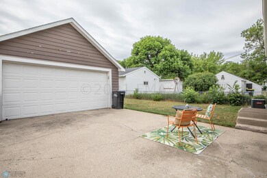 Garage/Patio