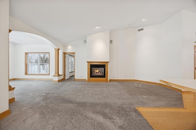 519 Holly Ln N, Saint Paul, MN 55128 - photo 3