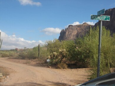Holmes/Driveway