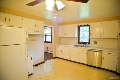 428 Fairmont Ave, North Tonawanda, NY 14120 - photo 2