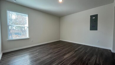 401 W Hull St, Denison, TX 75020 - photo 6