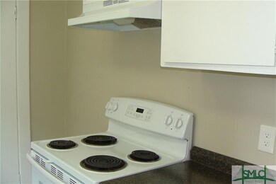 504 E 48th St unit A Lower, Savannah, GA 31405 - photo 7