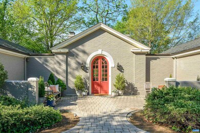 35 University Cir, Charlottesville, VA 22903 - photo 4