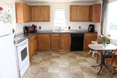 514 W Main St, Thorntown, IN 46071 - photo 3