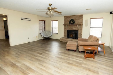 17 Oak Creek Dr, Conway, AR 72032 - photo 7