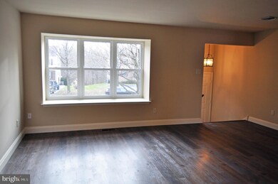 309 Birch Dr, Lafayette Hill, PA 19444 - photo 3