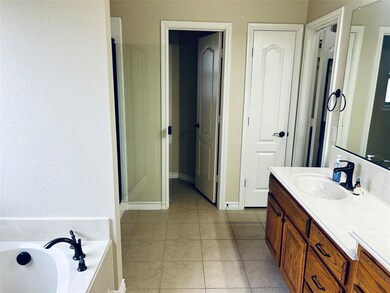 2205 Louis Trail, Weatherford, TX 76087 - photo 5