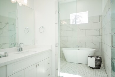 8956 Lavender St, Houston, TX 77016 - photo 6