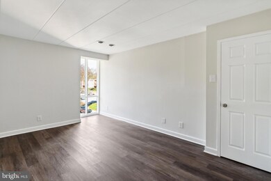 5703 Indian Ct unit 15, Alexandria, VA 22303 - photo 6