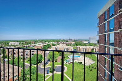 2233 S Highland Ave unit H0605, Lombard, IL 60148 - photo 4