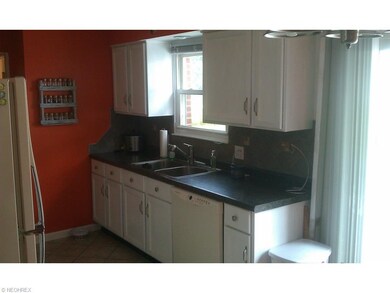 KITCHEN WITH DISHWASHER AND DISPOSAL