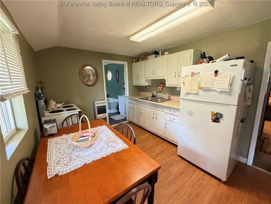 451 4th St, Mason, WV 25260 - photo 5