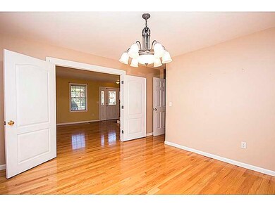 66 Petal Ln, Wakefield, RI 02879 - photo 5