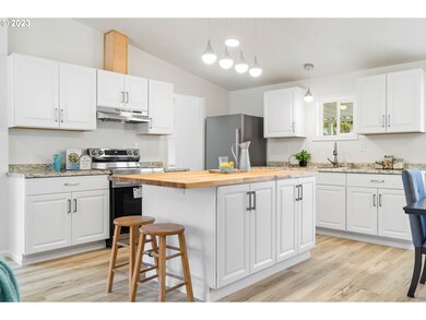 5070 Briarwood Cir N unit 15, Keizer, OR 97303 - photo 2