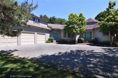 201 Torrey Rd, Wakefield, RI 02879 - photo 2