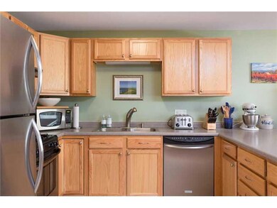 205 Coastal Woods Cir unit 5, Kittery, ME 03904 - photo 3